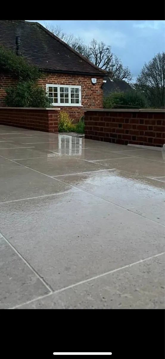 Parisian Beige Limestone Natural Flagstones - Image 3