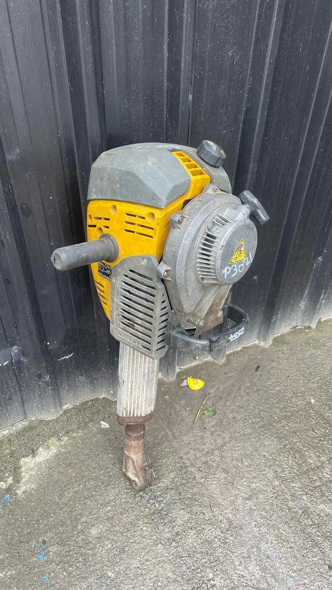 Wacker Neuson Petrol Breaker - Image 2