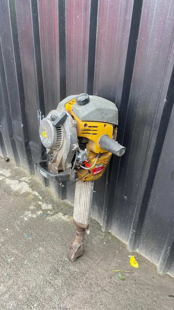 Wacker Neuson Petrol Breaker - Image 3