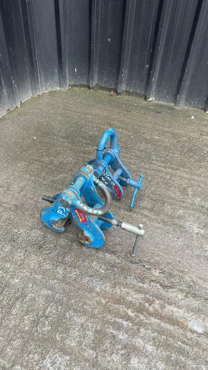 Choice of 2 Beam Clamps - Image 2