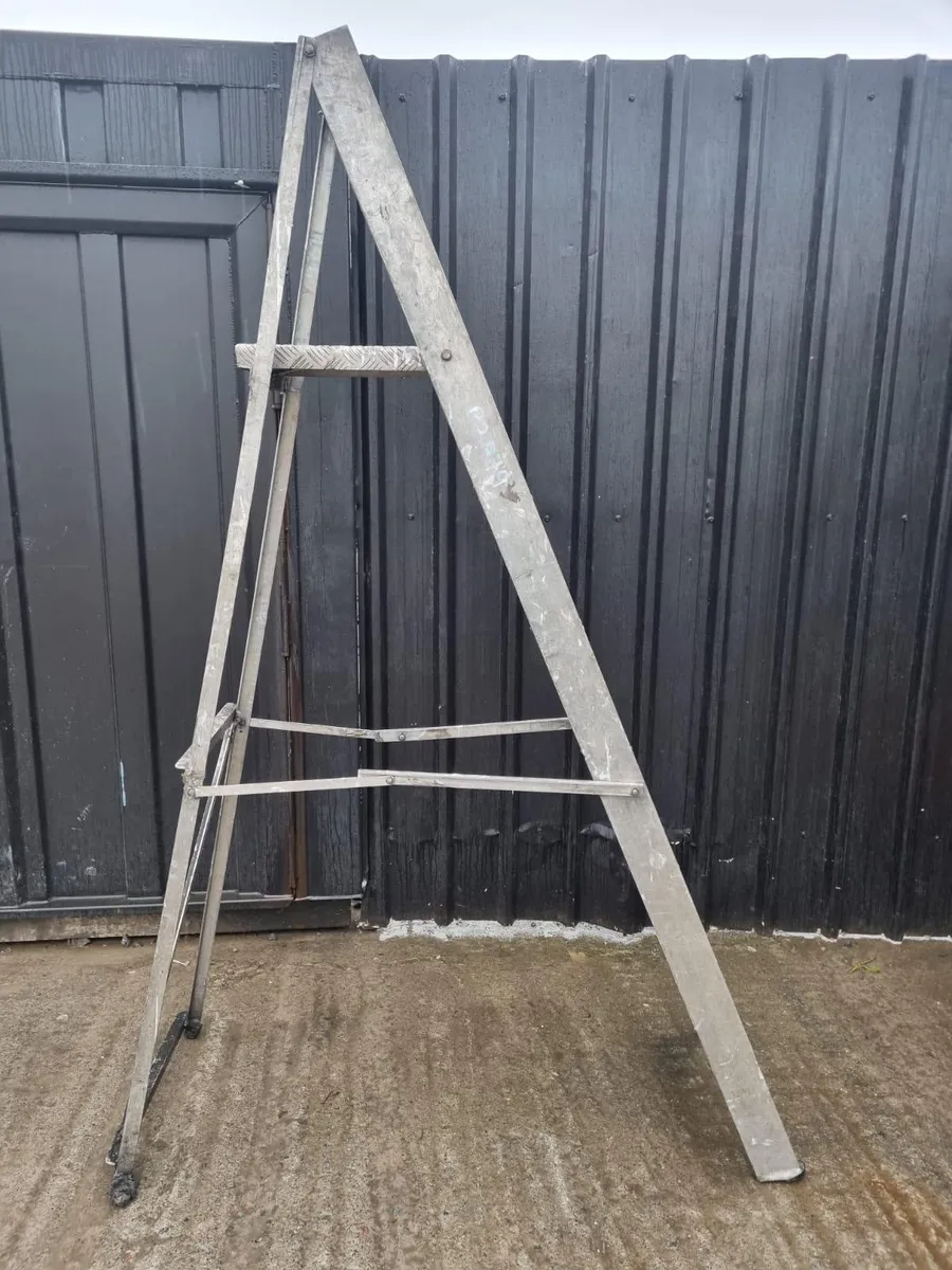 Large selection of Aluminium Ladders - Image 3