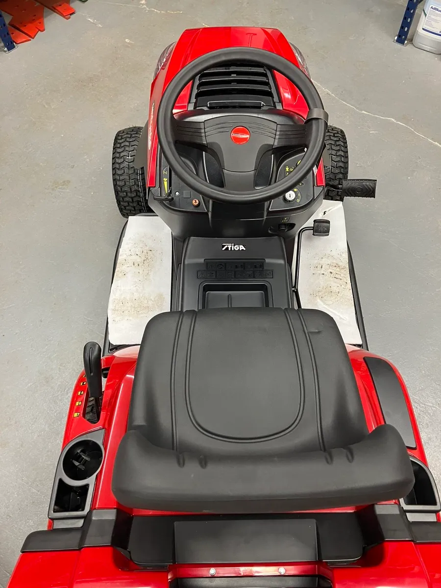 New Castelgarden XDC 150HD Rideon Lawnmower - Image 3