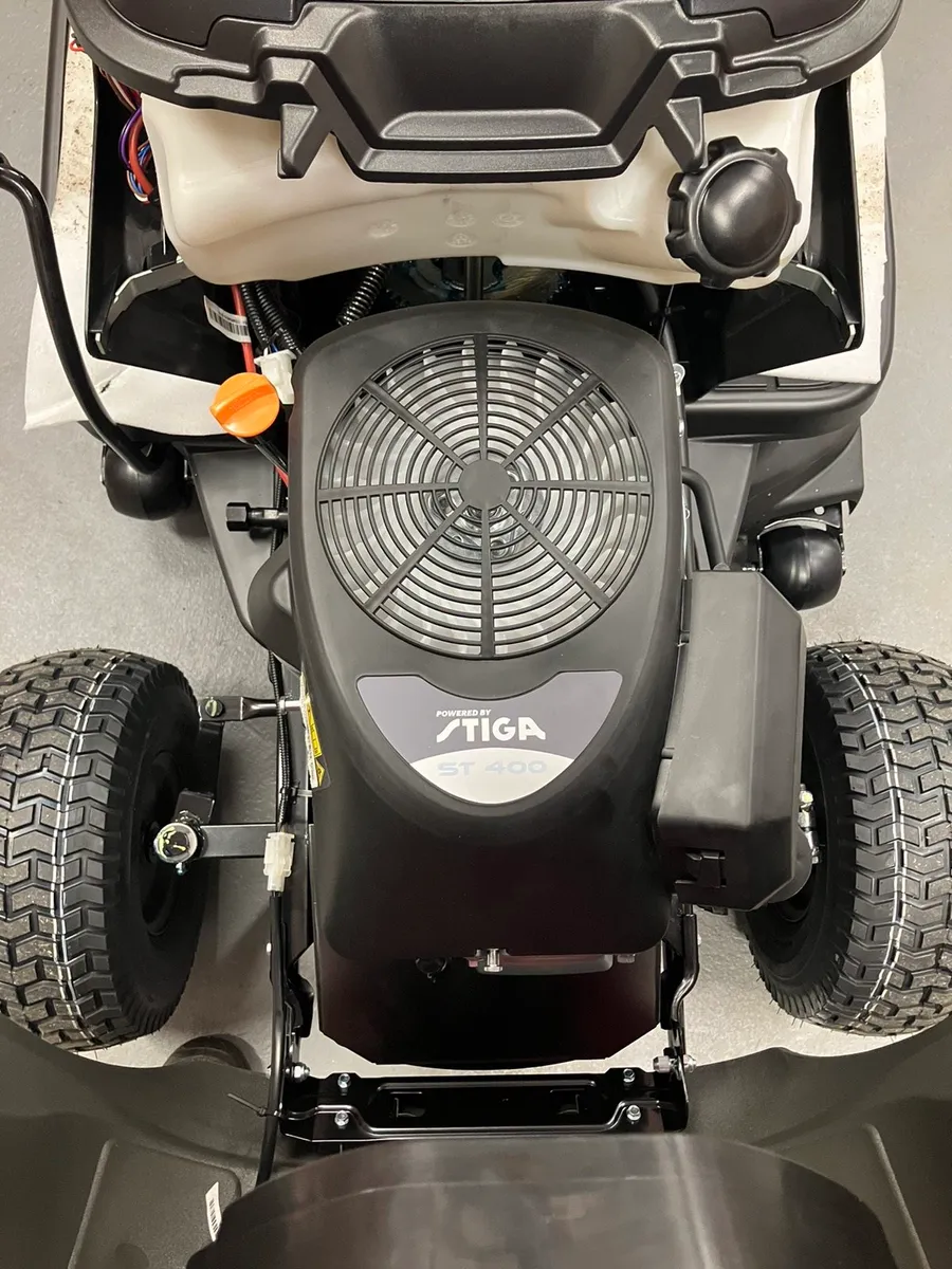 New Castelgarden XDC 150HD Rideon Lawnmower - Image 4