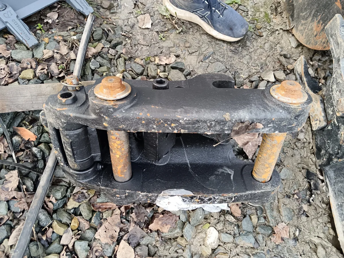 JCB 3cx hitch new - Image 2