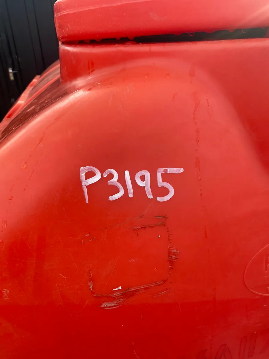 2000L Western Water Bowser - Image 3