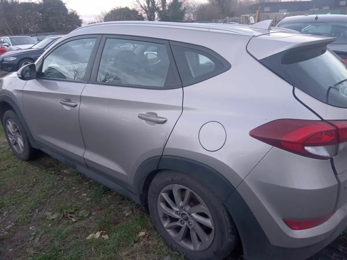 2015 hyundai tucson parts - Image 2