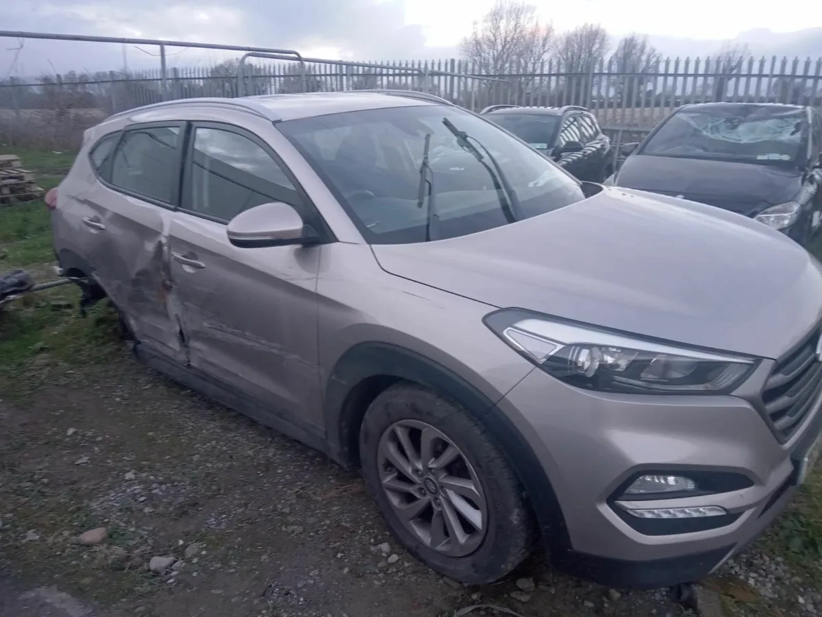 2015 hyundai tucson parts - Image 1