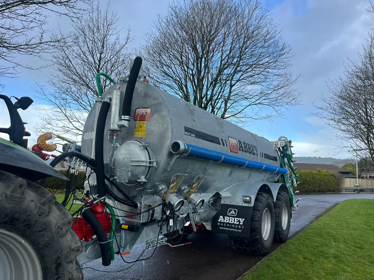 Abbey 4000T with 10.2m shoe - Image 1