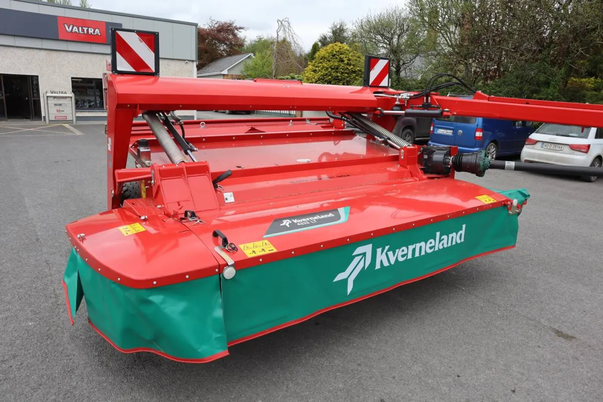 Kverneland 4332LT 10ft Mower - Image 1