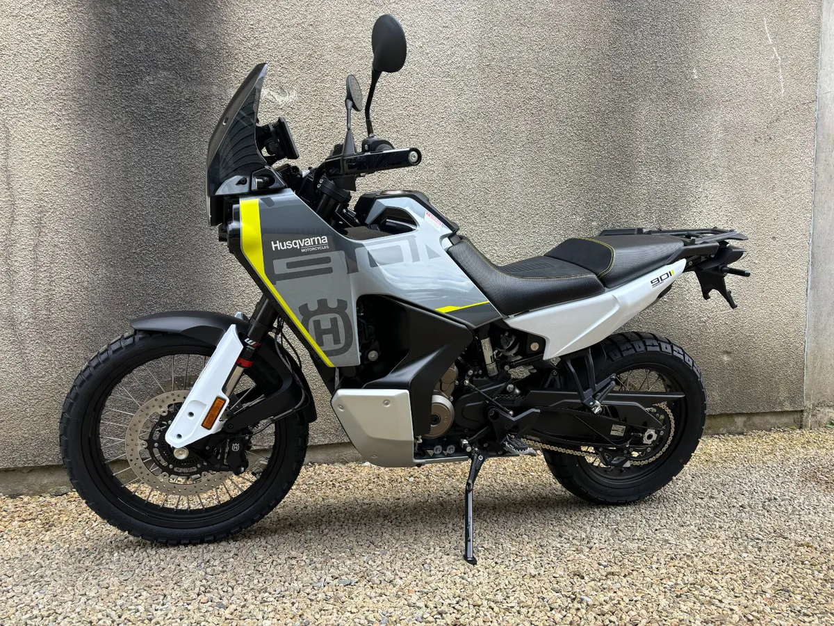 Husqvarna Norden 901 - New Unregistered - Image 3