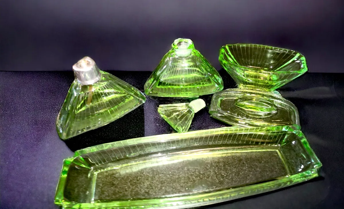 Exceptional elegantArt Deco hand made toiletry set - Image 1