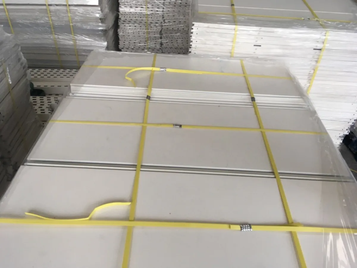 Shop shelving - Image 2