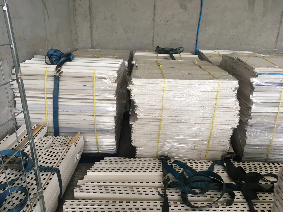 Shop shelving - Image 4