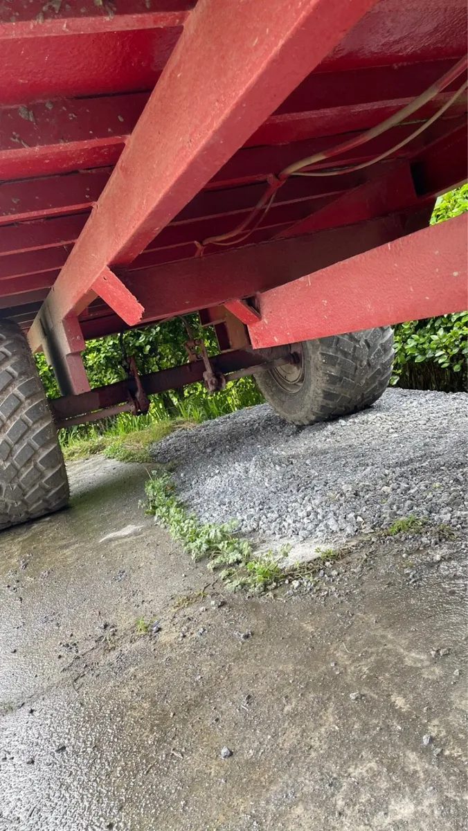 11 Bale Trailer - Image 3