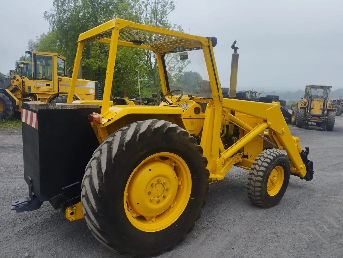 MF 50 Loader - Image 4