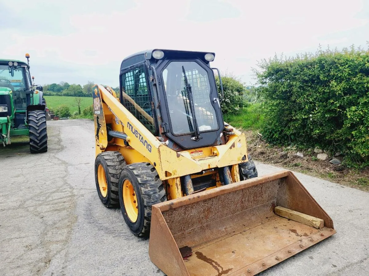 Mustang 2054 only 1200 hours - Image 2