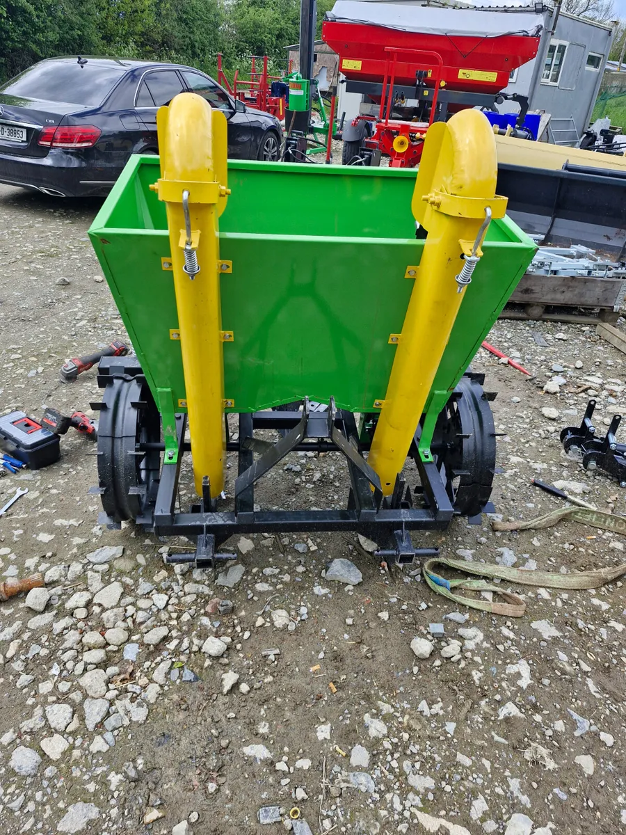 Potato  planter - Image 2
