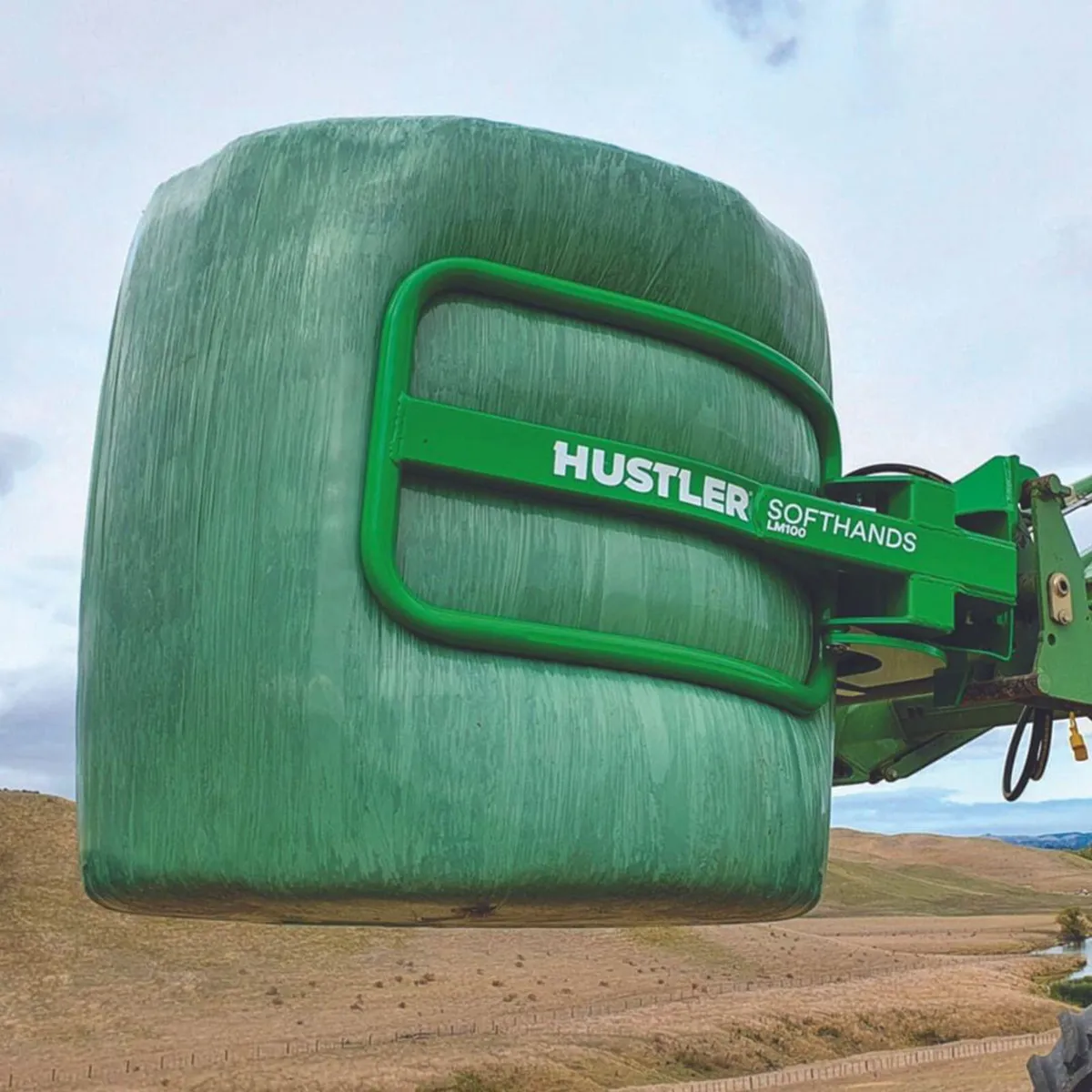 Hustler LM100 Softhands Bale Grabber - Image 1