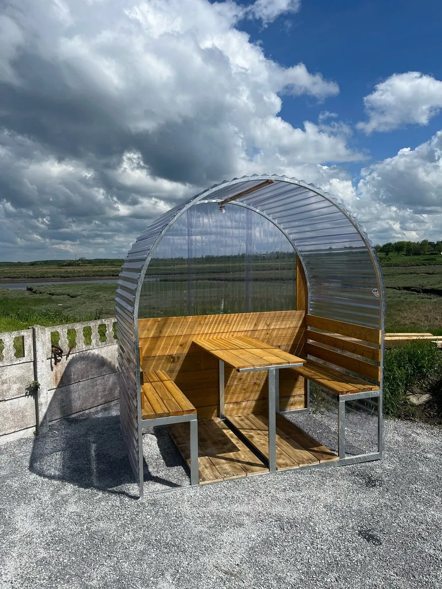 Outdoor Dining seating pods - Image 3