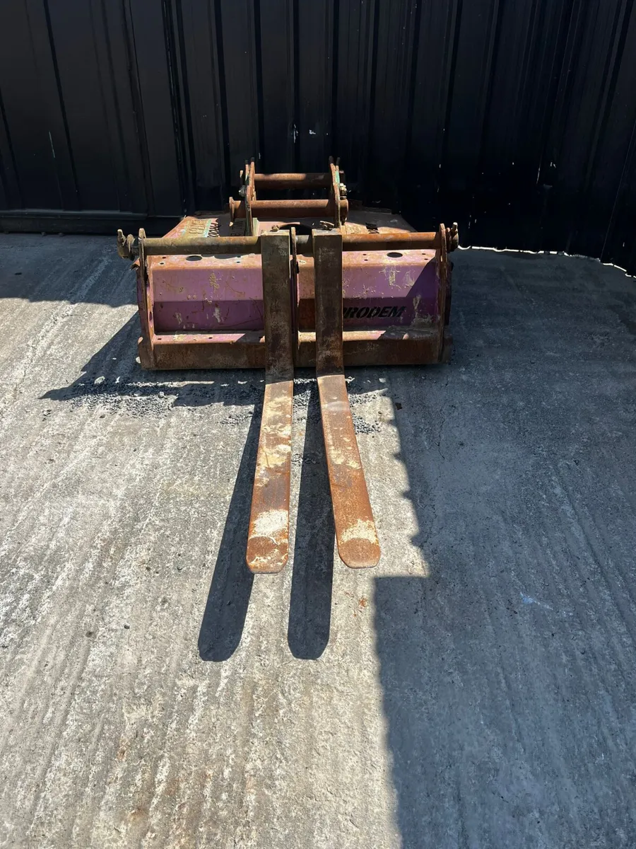 Forks to Suit 65mm or 80mm - Image 3