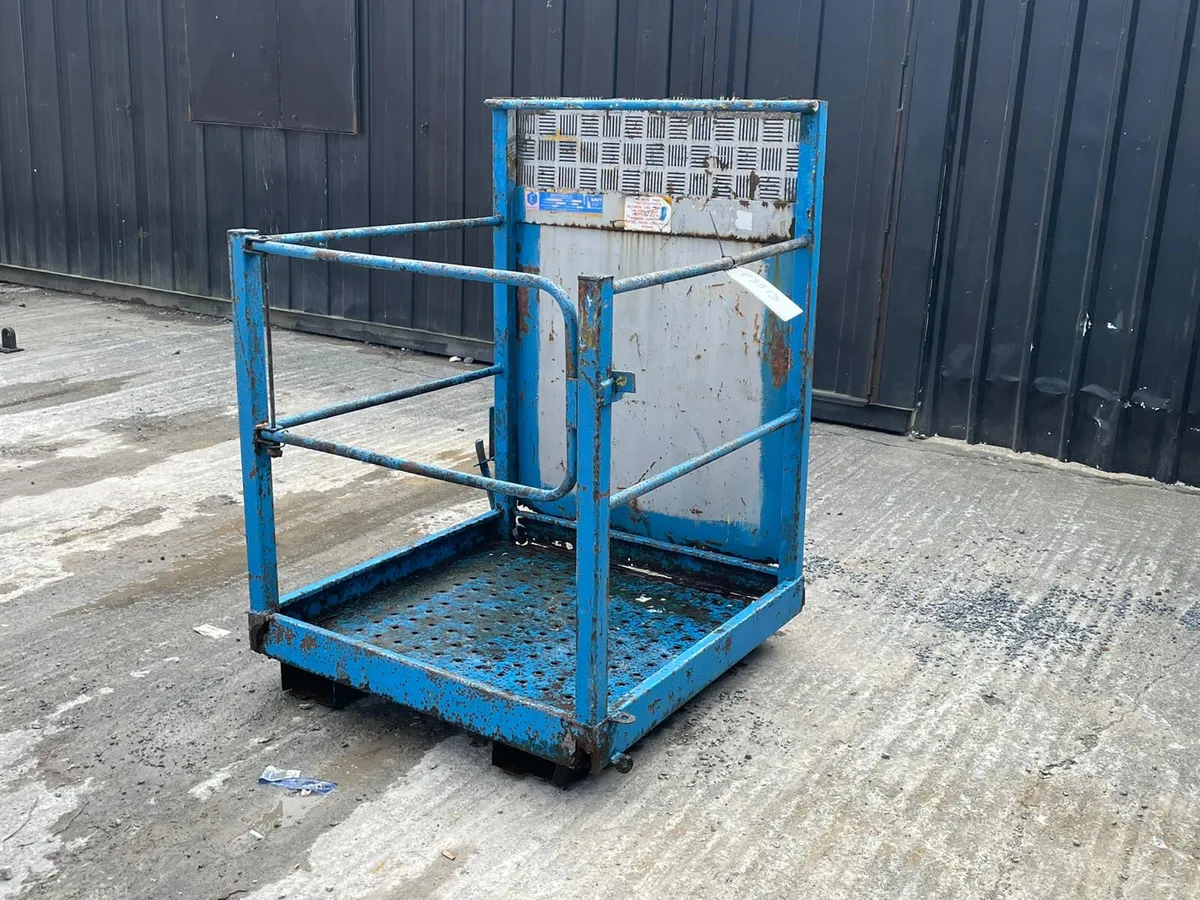 2 Person Man Basket - Image 3