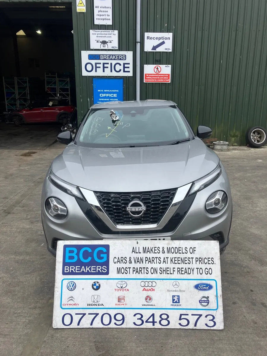 2023 nissan juke parts breaking - Image 1