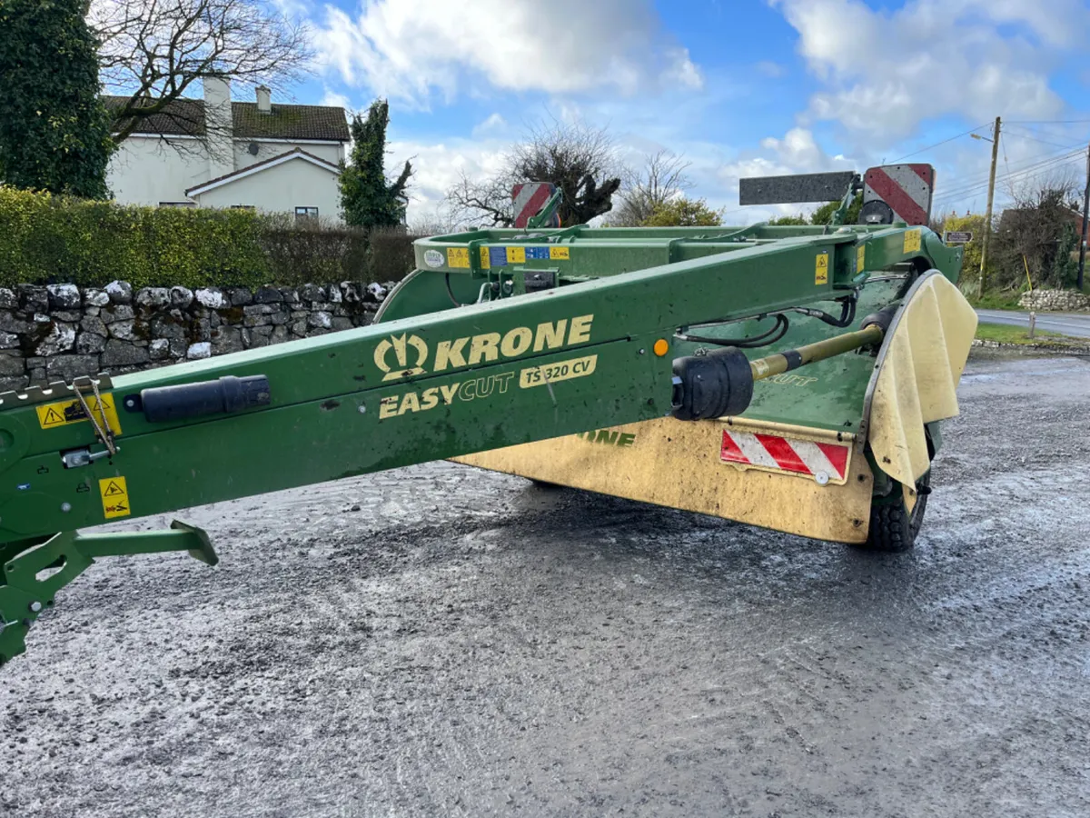 Krone trailed conditioner mower - Image 1