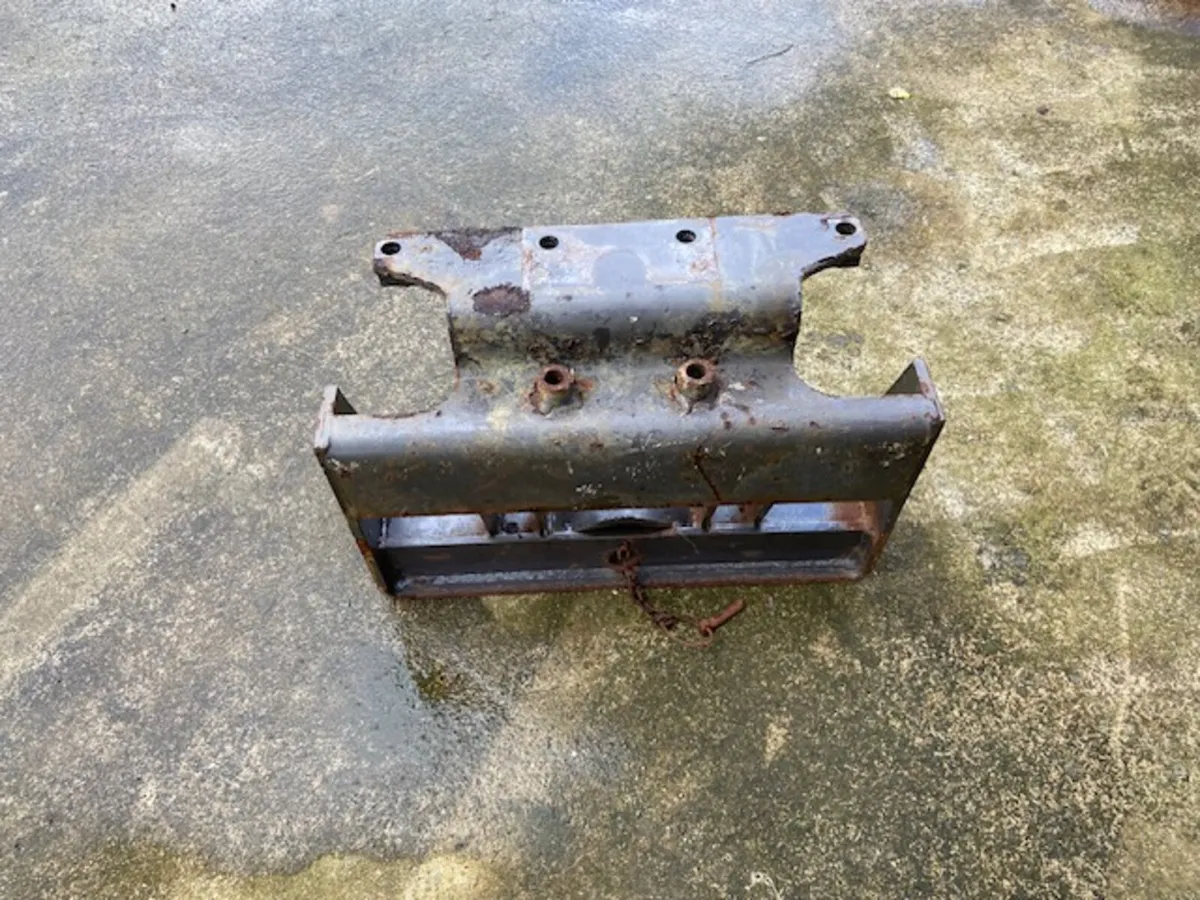 Weight Carrier suit MF 590, 290, 690 etc - Image 4