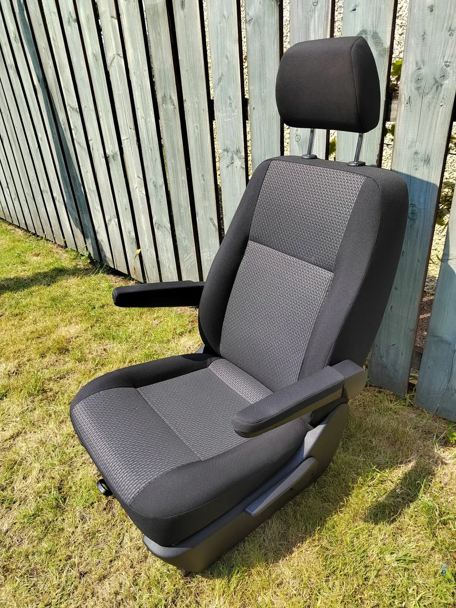 VW Transporter T6  Front Passenger Captains Seat - Image 1