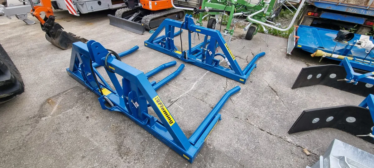 New Fleming Double Bale Handler - Image 1