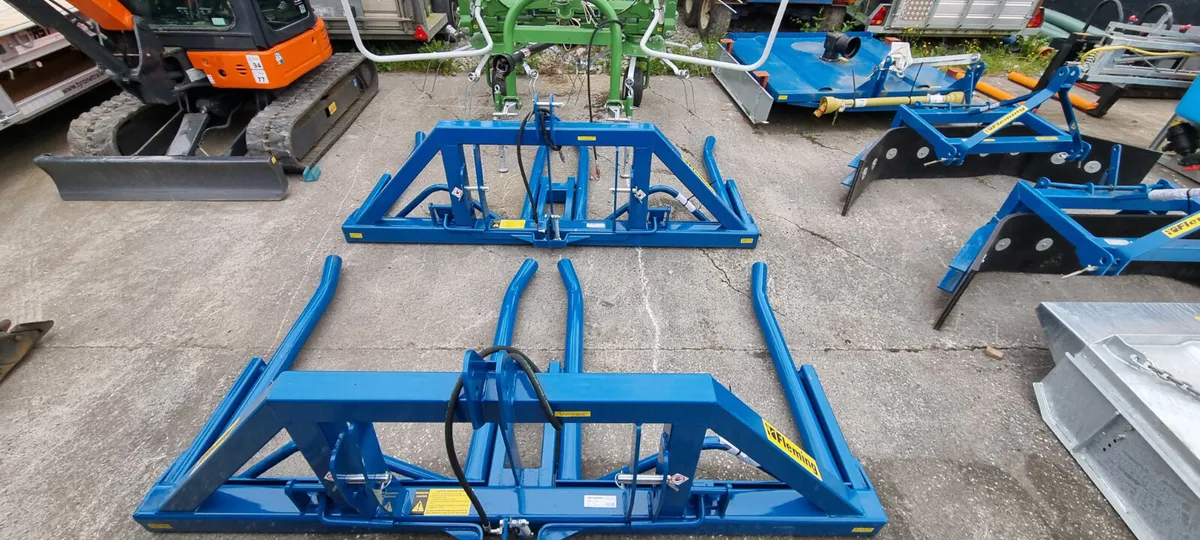 New Fleming Double Bale Handler - Image 2