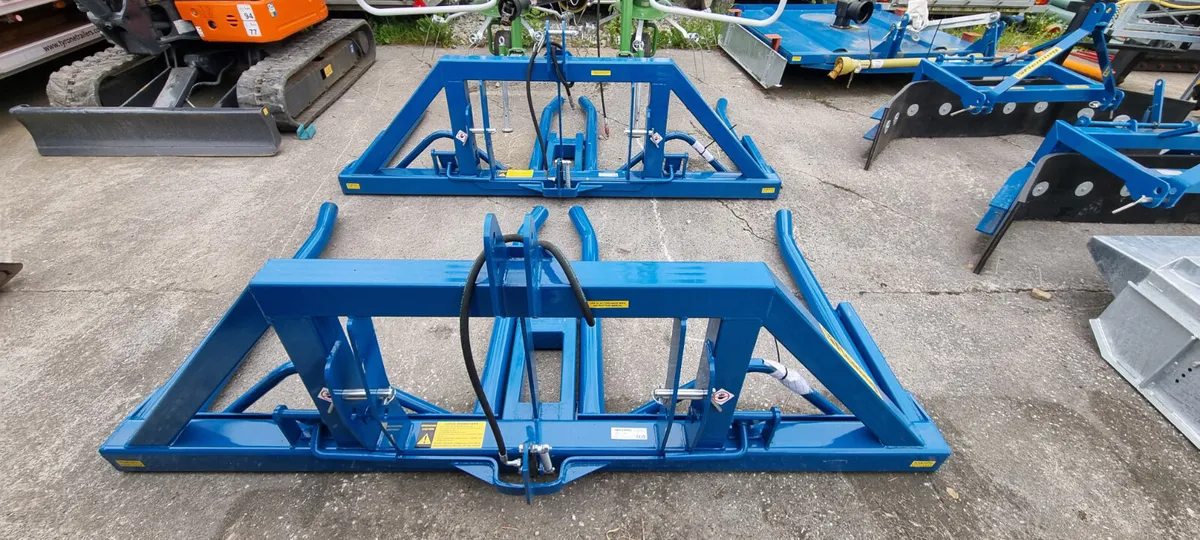 New Fleming Double Bale Handler - Image 3