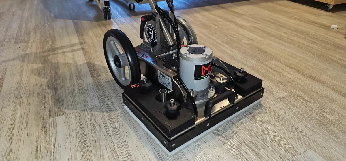 Green Clean MicroImpulse 46-30 floor scrubber - Image 3