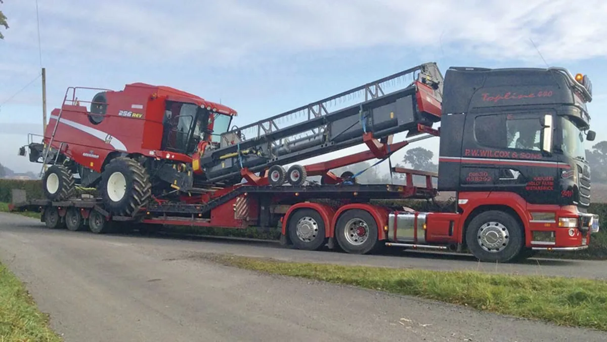 Laverda combine exports - Image 4