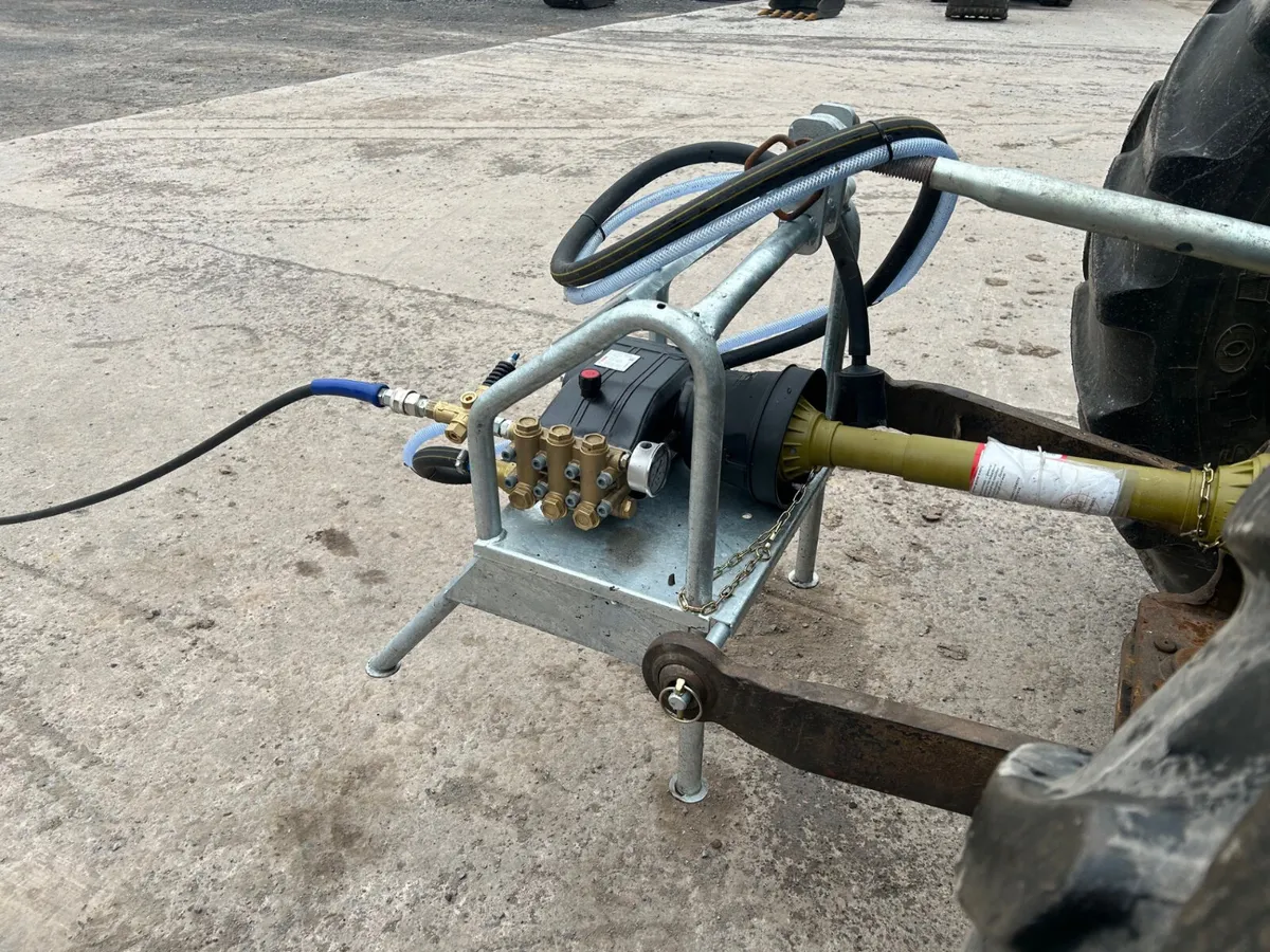 New Maxflow 250 Bar Tractor Driven Power Washer - Image 2