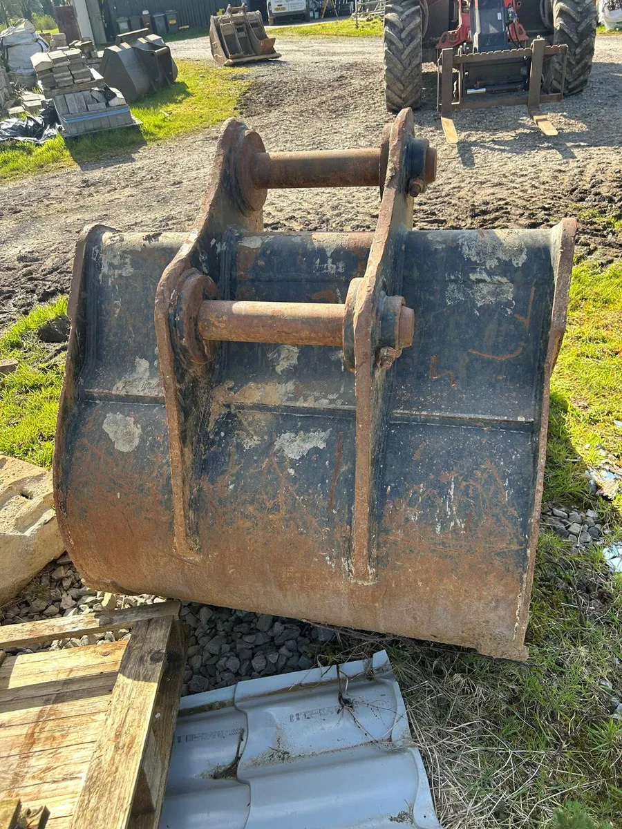 20 Ton 48”/ 1200mm digging bucket - Image 3