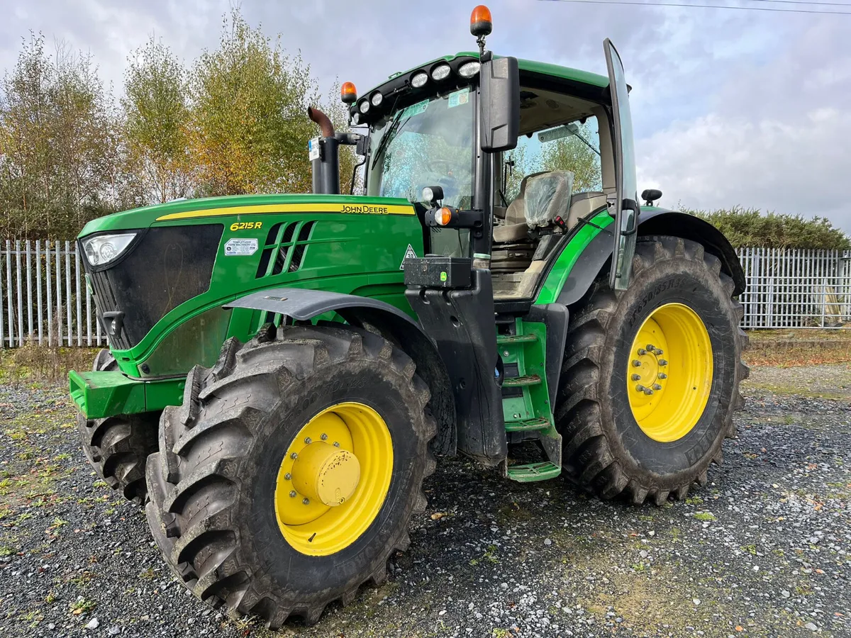 John Deere 6215R 2020 - Image 1