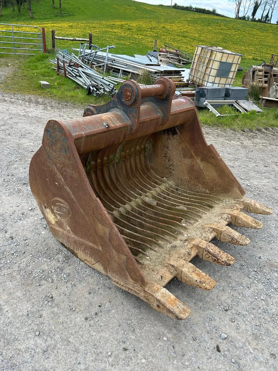 Strickland 20 Ton 60” / 1500mm Riddle bucket. - Image 2