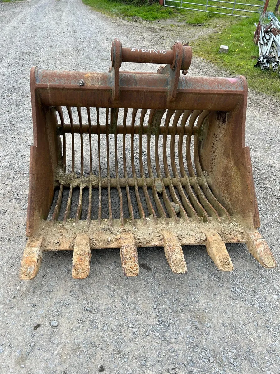 Strickland 20 Ton 60” / 1500mm Riddle bucket. - Image 1