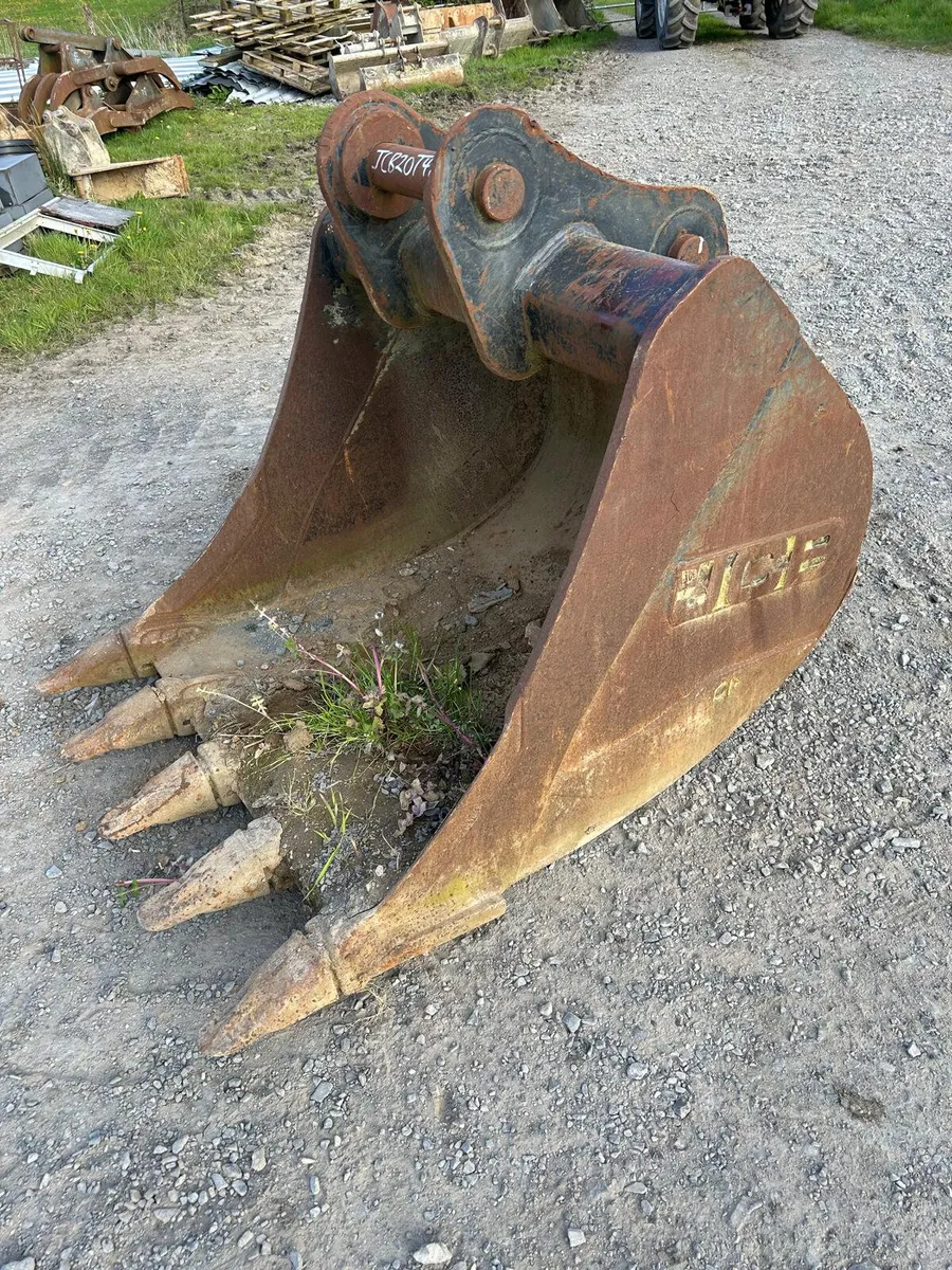 JCB 20 Ton 48”/ 1200mm digging bucket - Image 3