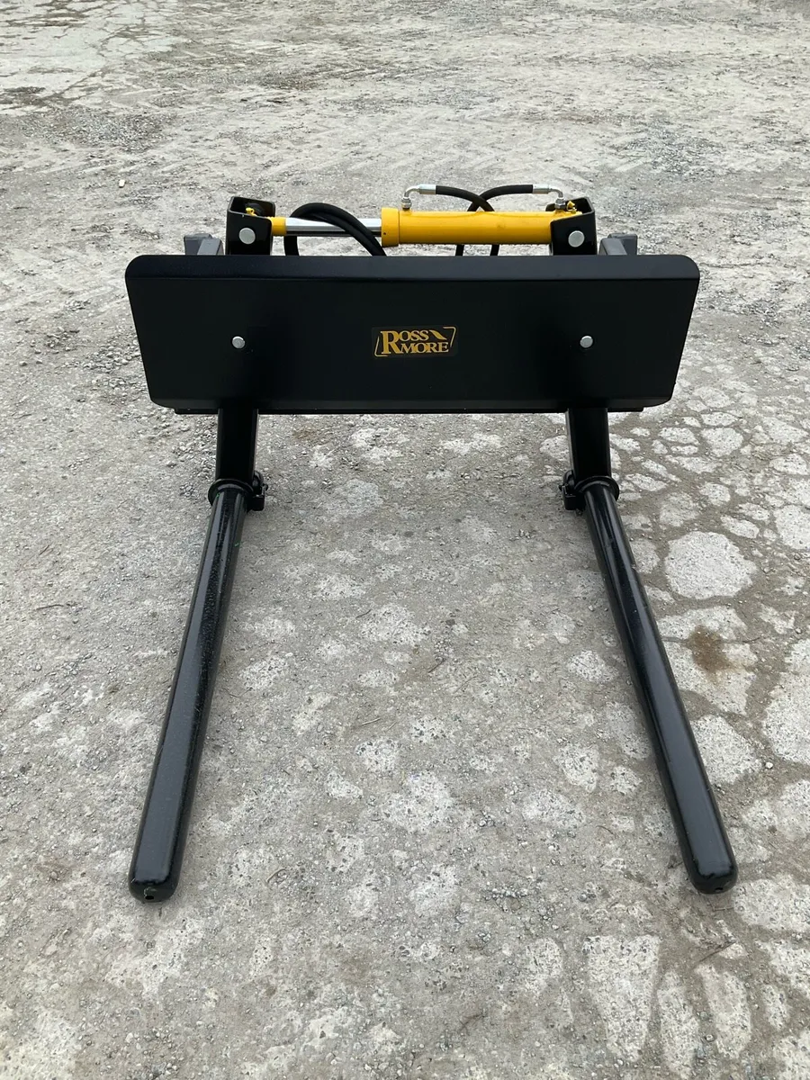 Rossmore Hydraulic  bale handler - Image 1
