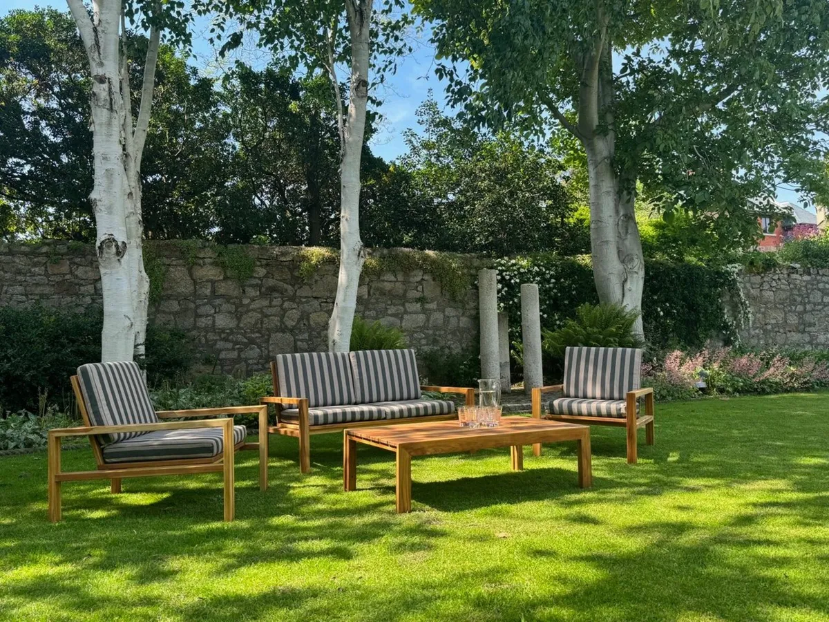 Solid Teak Garden Furniture  (lounge suite) - Image 1