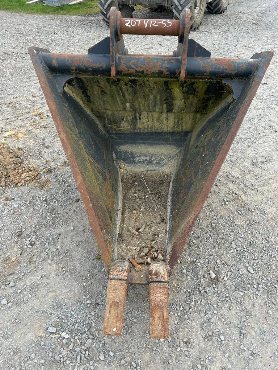 Trojan 20 Ton HD V-Drain Mounding bucket - Image 1