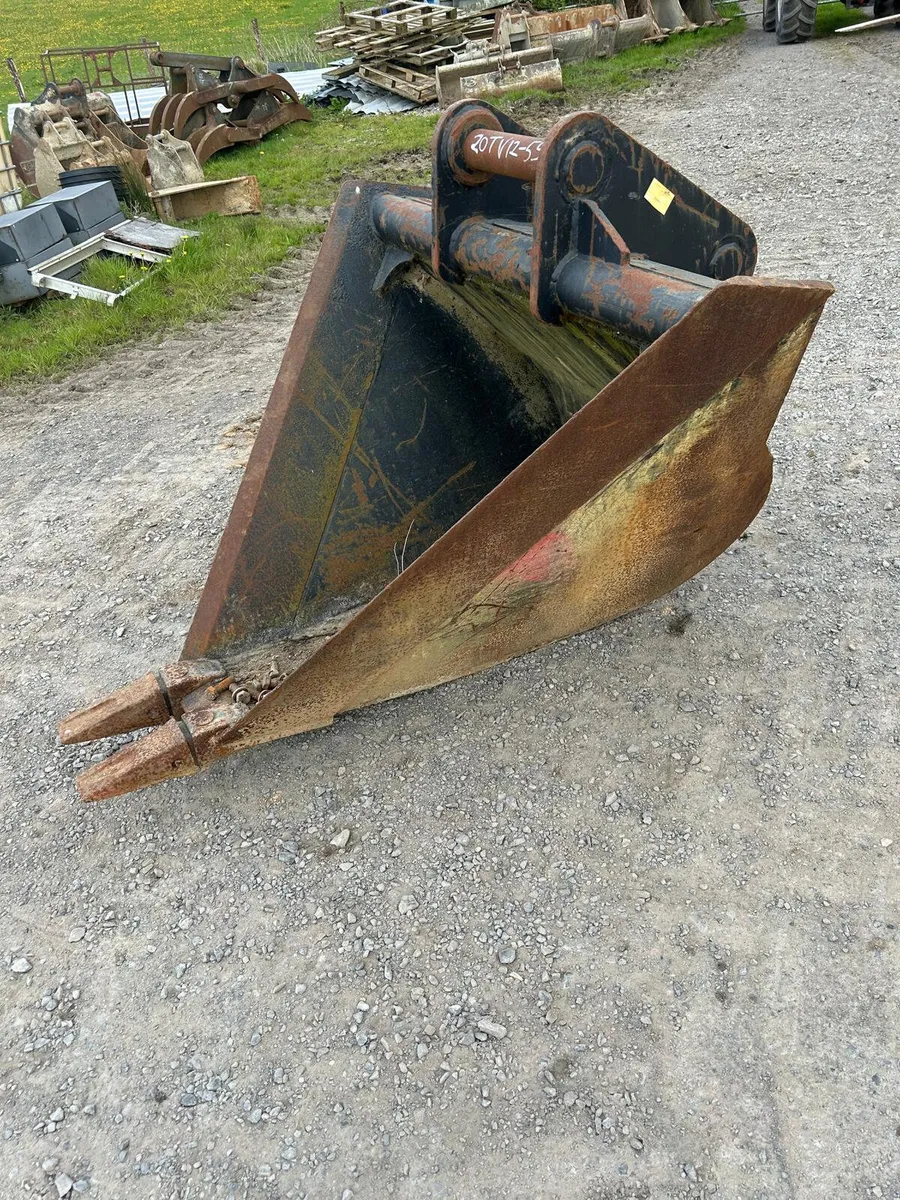 Trojan 20 Ton HD V-Drain Mounding bucket - Image 3