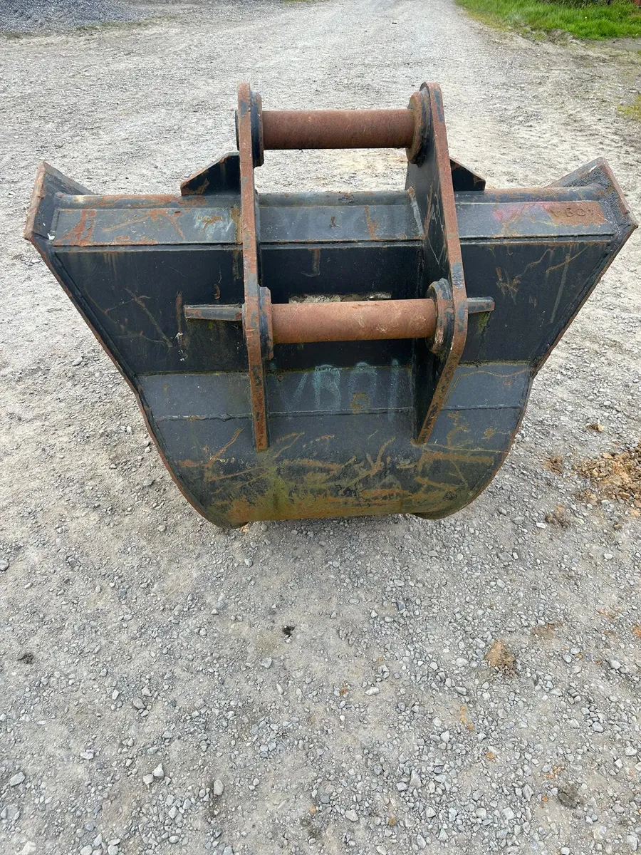 Trojan 20 Ton HD V-Drain Mounding bucket - Image 4