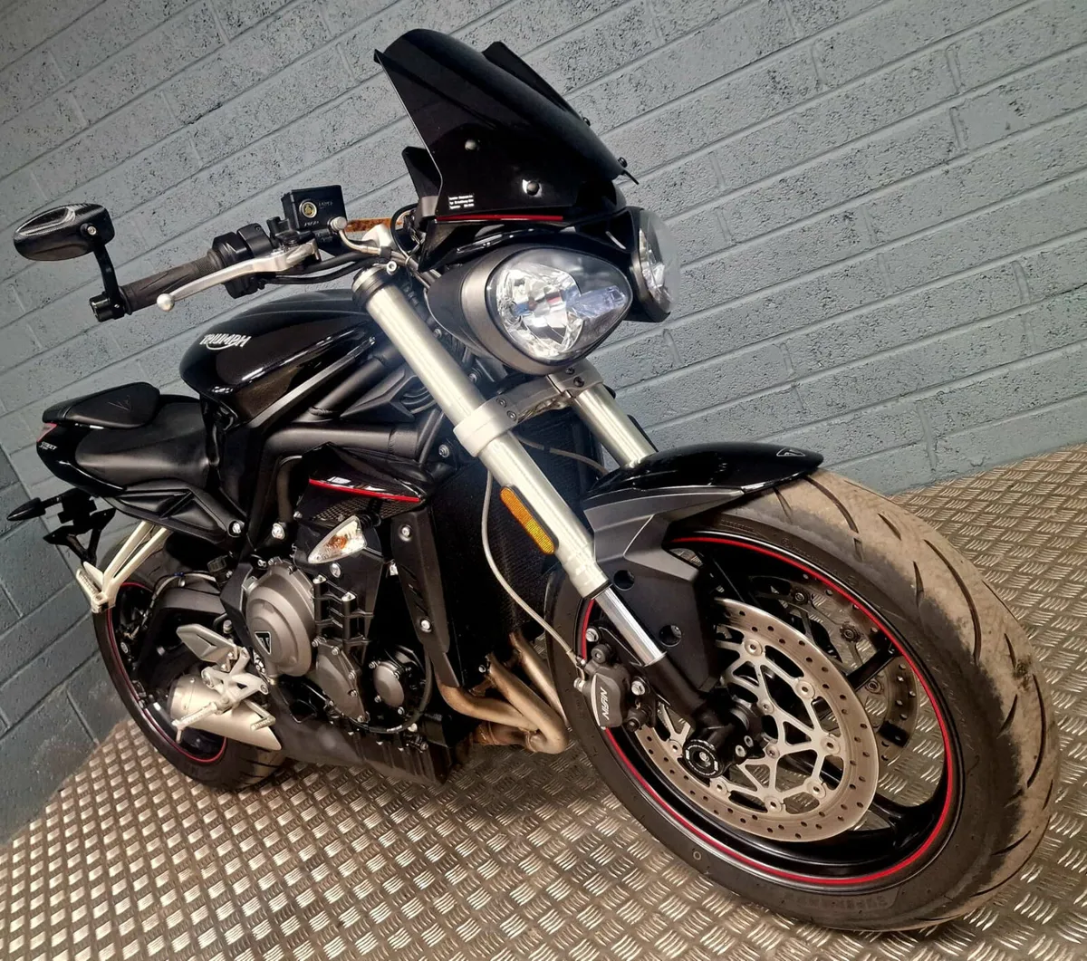 2018 TRIUMPH STREET TRIPLE 675 - Image 3