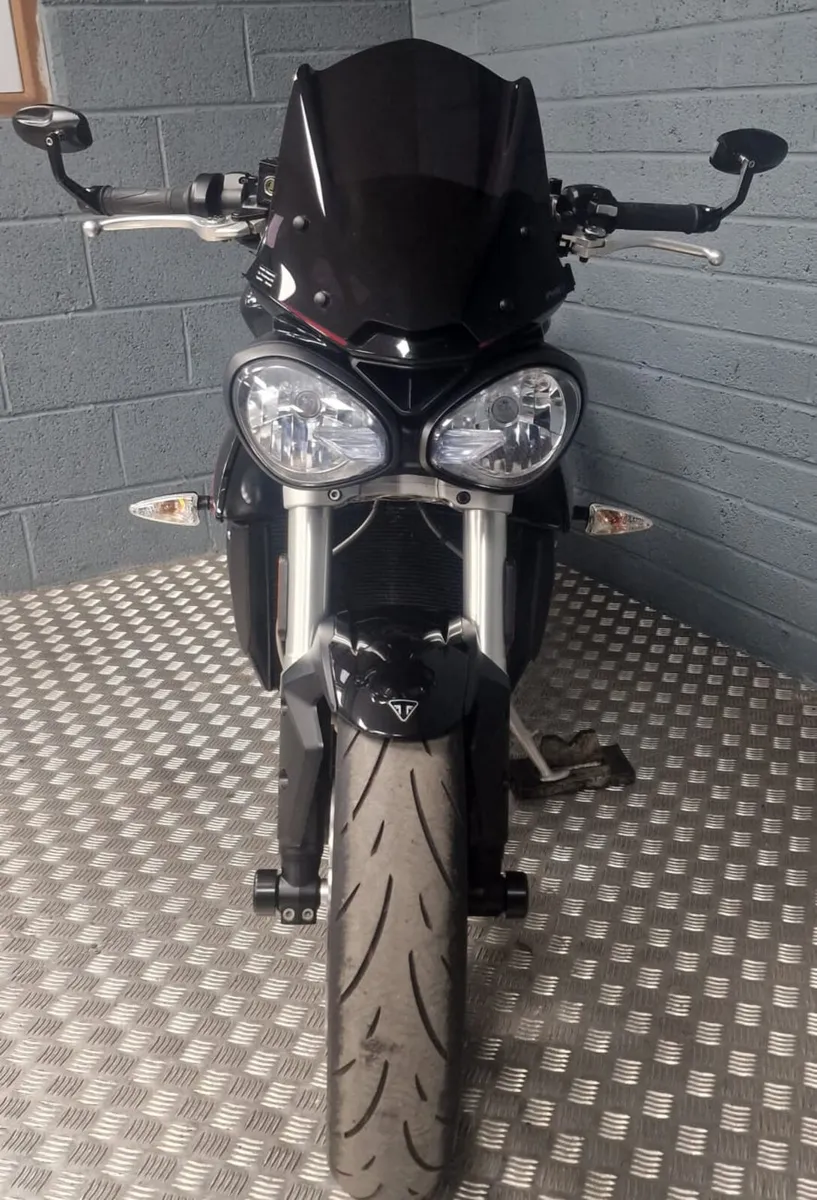 2018 TRIUMPH STREET TRIPLE 675 - Image 4