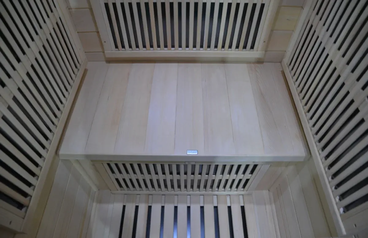 1 PERSON INFRARED SAUNA | NEW IN BOX - Image 4