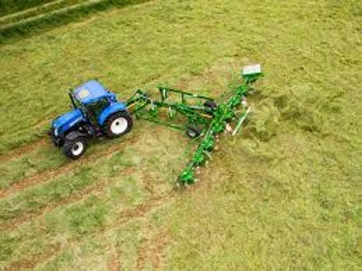 2026 McHale Propel M6-770 6 Rotor Tedder - Image 1