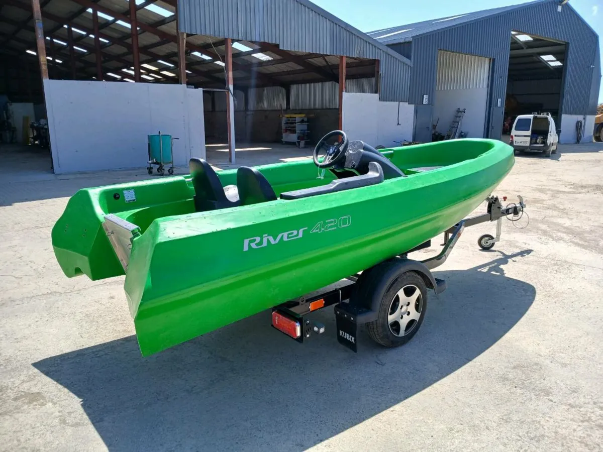 New Rota 420 sports boat(REDUCED) - Image 2